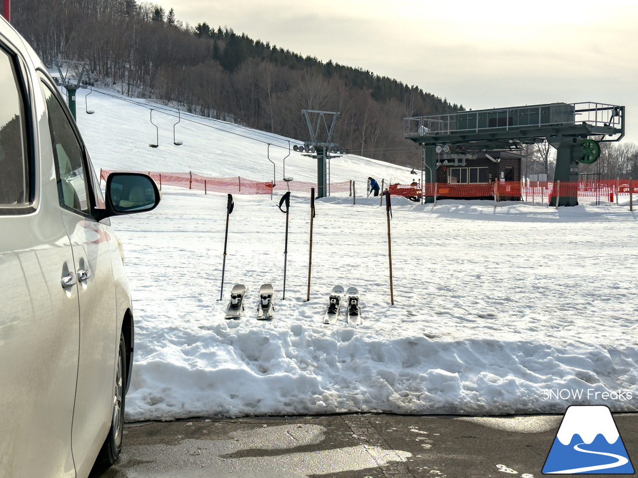 湧別町五鹿山スキー場｜雪が無くなる...。記録的な暖冬になってしまった今シーズン。ローカルスキー場巡りは、そろそろおしまい？！